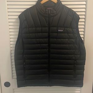 BLACK PUFFER PATAGONIA XXL VEST